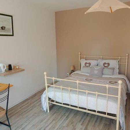 2 Chambres D'Hotes Au Calme Proche Centre Ville モン・ド・マルサン エクステリア 写真
