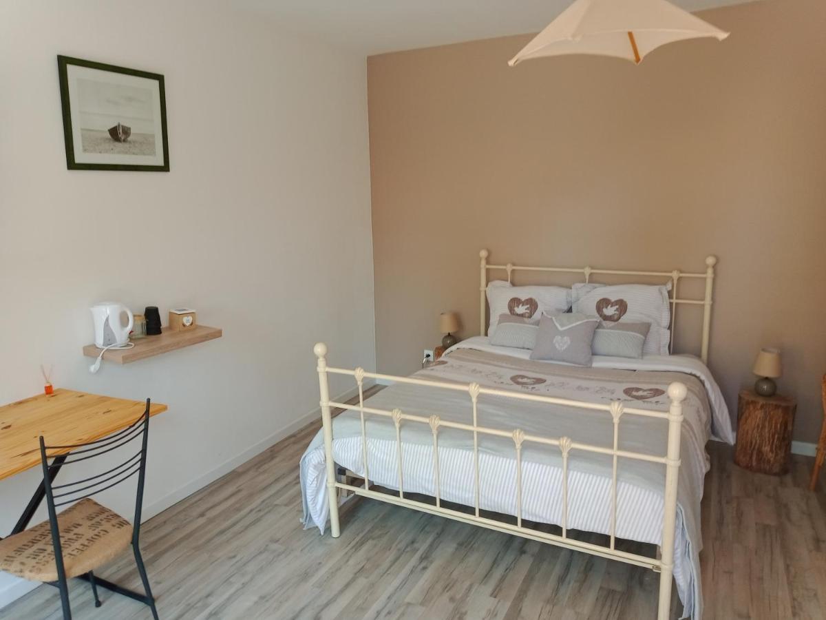 2 Chambres D'Hotes Au Calme Proche Centre Ville モン・ド・マルサン エクステリア 写真